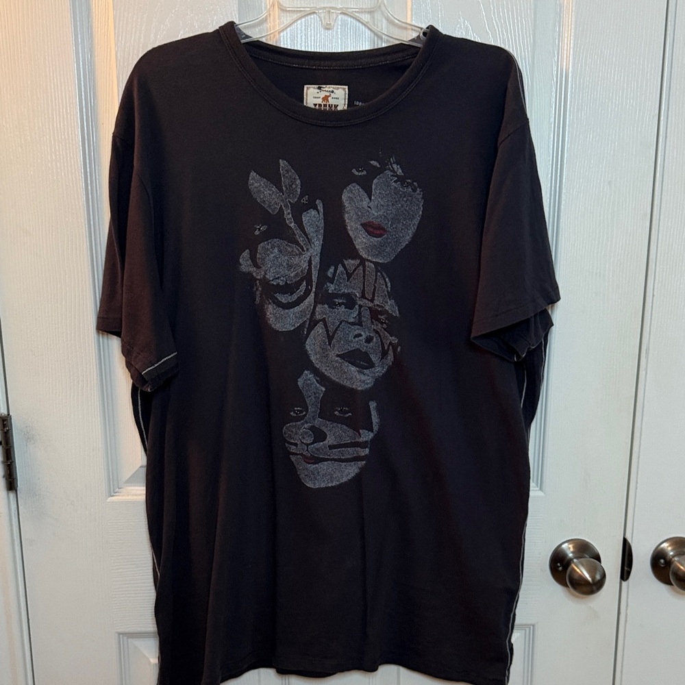 Trunk LTD Black Graphic T-Shirt- KISS